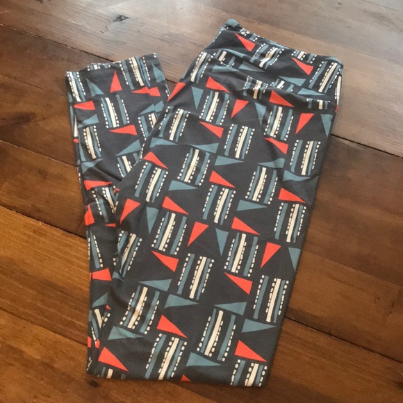 LuLaRoe Pants - LuLaRoe TC Leggings